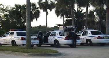 New Smyrna Beach cops at boat ramp in NSB / HeadlineSurfer.com